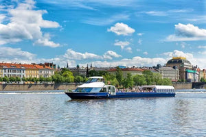 Prag Vltava Nehri Manzara Günü Turu ile Sesli Rehber