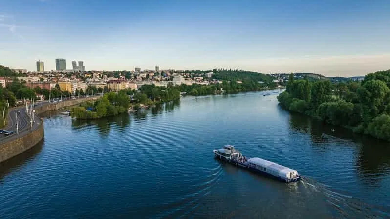 Prag Vltava Nehri Manzara Günü Turu ile Sesli Rehber