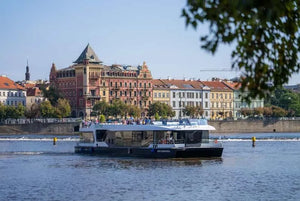 Prag Vltava Nehri Manzara Günü Turu ile Sesli Rehber