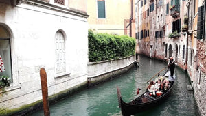 Private Venice Gondola Ride Featuring Scenic Views of the Canal-Facing Palazzos