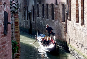 Private Venice Gondola Ride Featuring Scenic Views of the Canal-Facing Palazzos