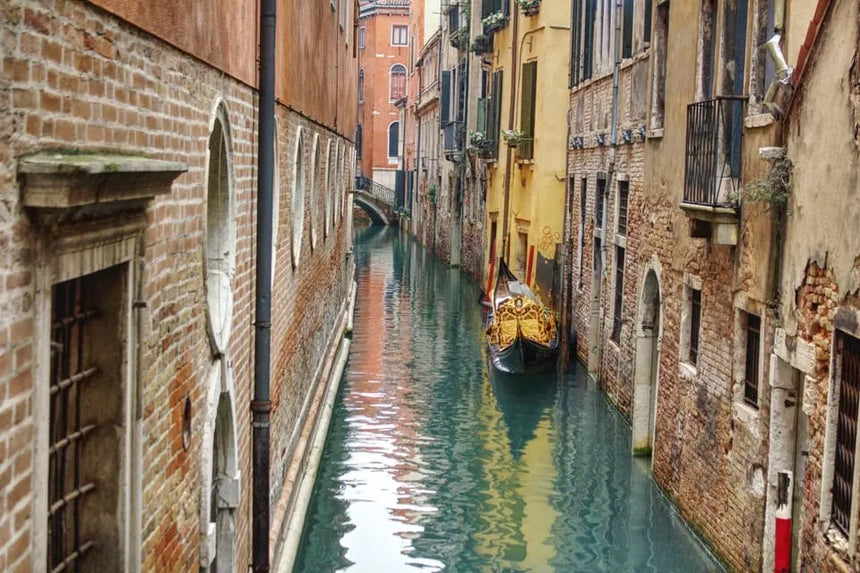 Private Venice Gondola Ride for Groups of Up to 5 People