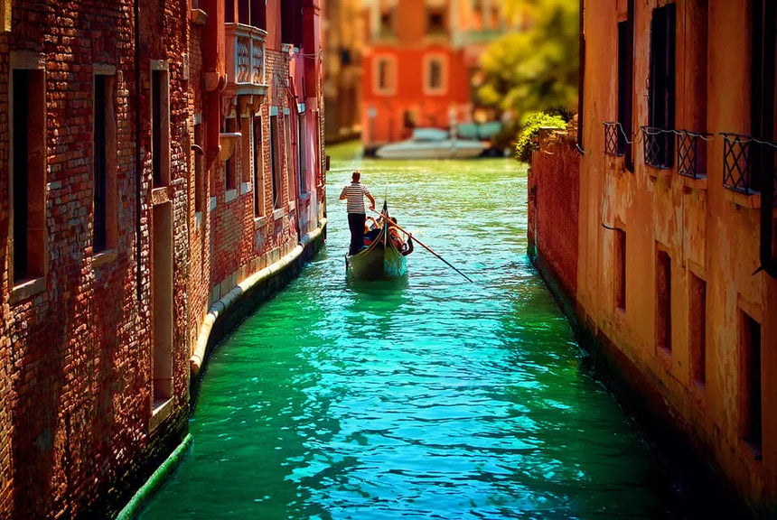 Private Venice Gondola Ride with Exclusive Group Experience