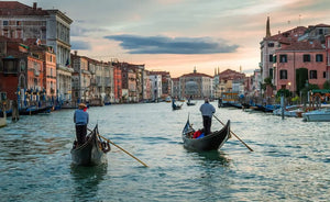 Private Venice Gondola Ride with Exclusive Group Experience