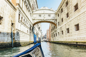 Private Venice Gondola Ride with Stunning Venice Landmarks