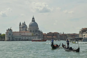 Venice Gondola Ride with Grand Canal and Live Commentary