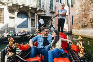 Venice Gondola Ride with In-App Commentary and Virtual Tour